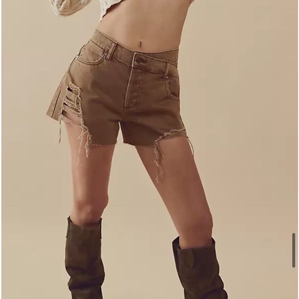 FP QUINN SHORTS